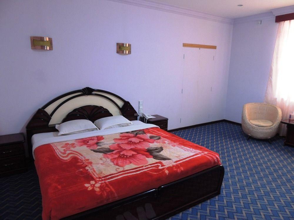 Taunggyi Hotel Exterior foto