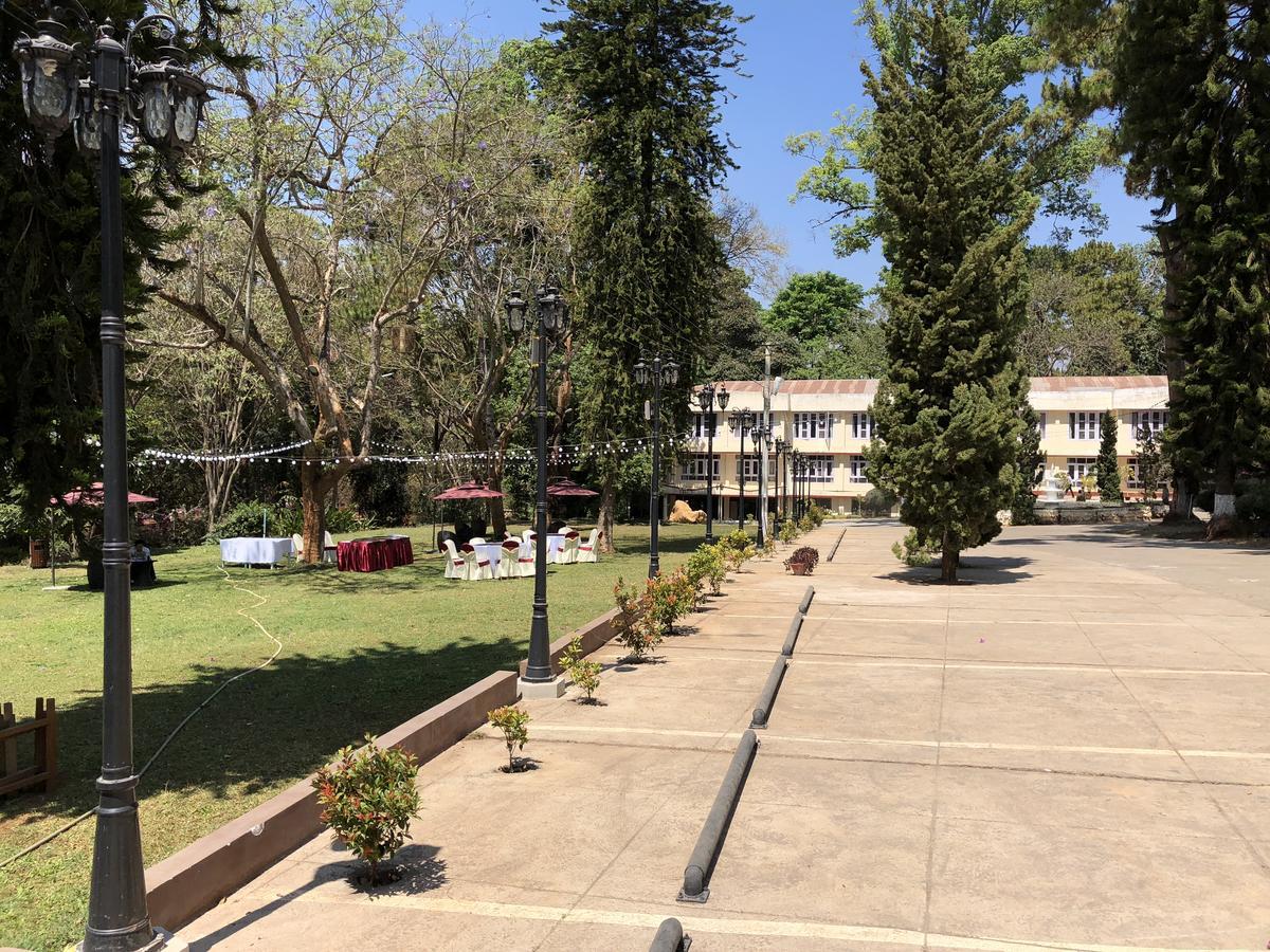 Taunggyi Hotel Exterior foto